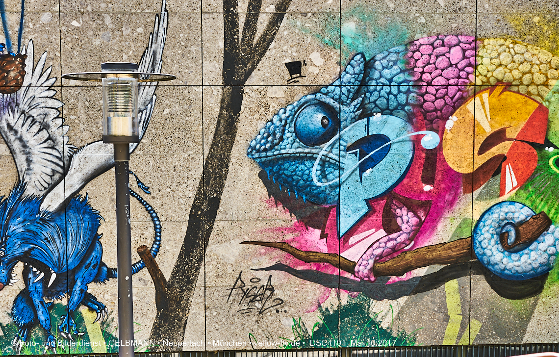 21.03.2017 - Abrissbaustelle Quiddezentrum in Neuperlach